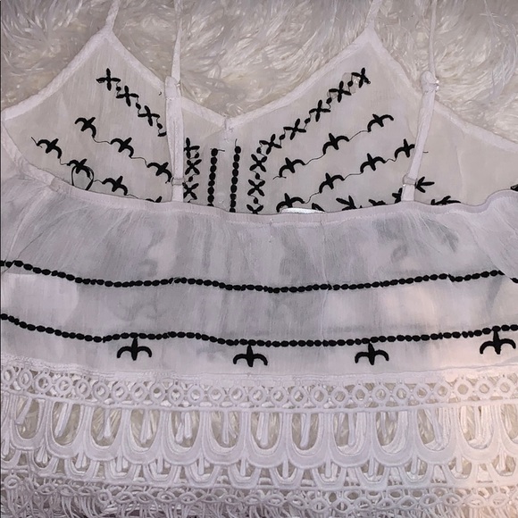 White tank top with bird and flower design - Picture 6 of 6